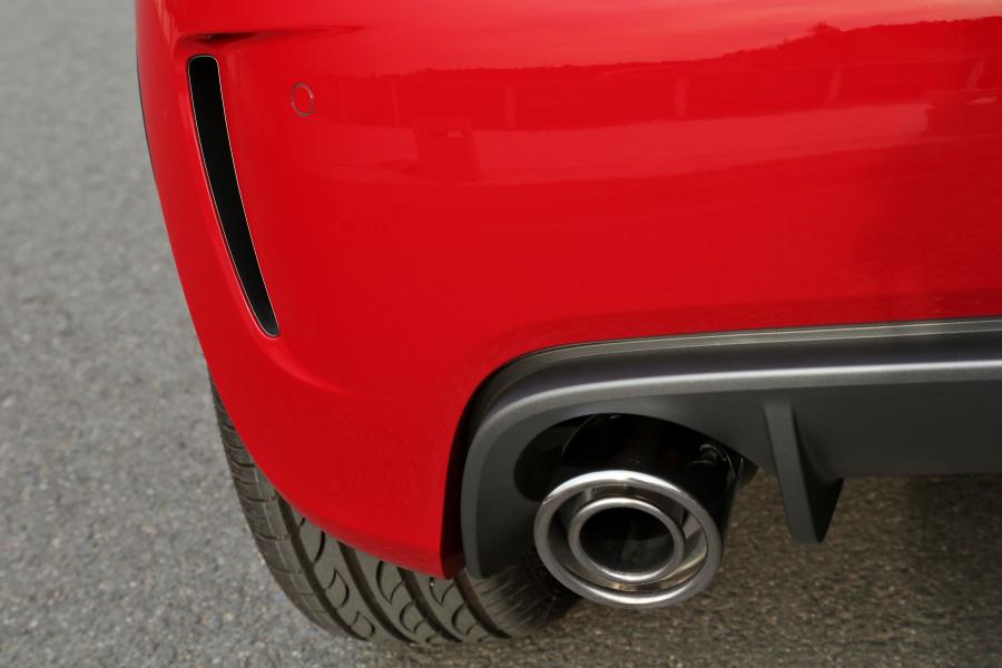 Детали экстерьера Abarth 595C Turismo 2012 года  (фото 23 из 54)